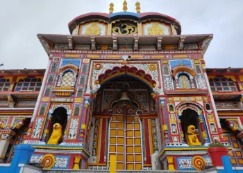 Places to Visit in and around Badrinath by Taxi